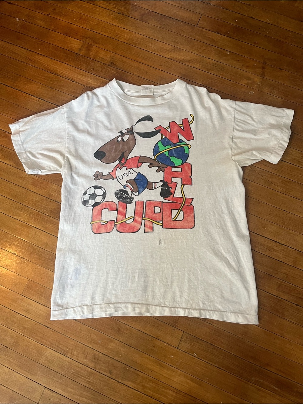 Vintage 90s 1994 FIFA World Cup Striker Mascot T-Shirt Single T-shirt